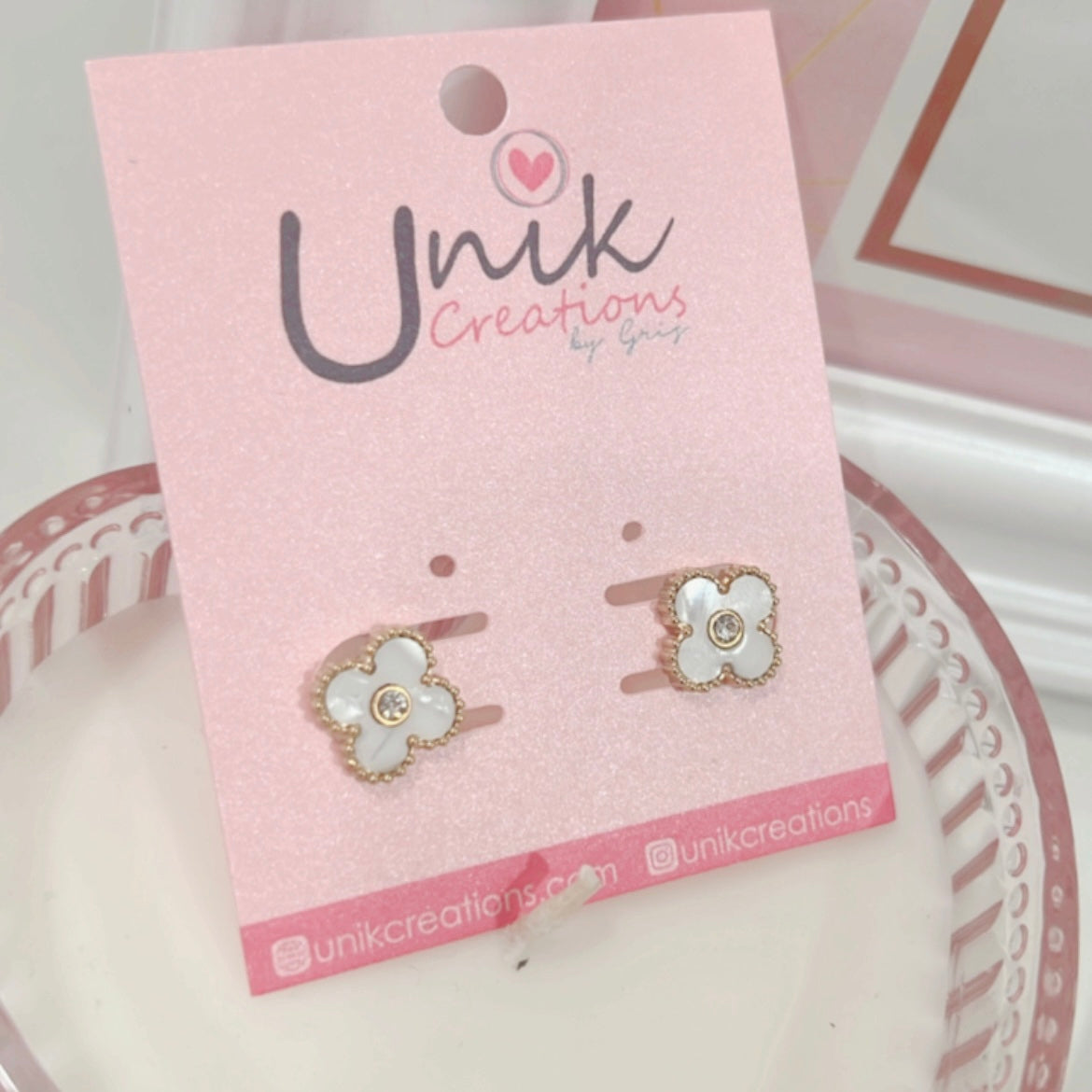 Aretes Clover Blanco Brillo